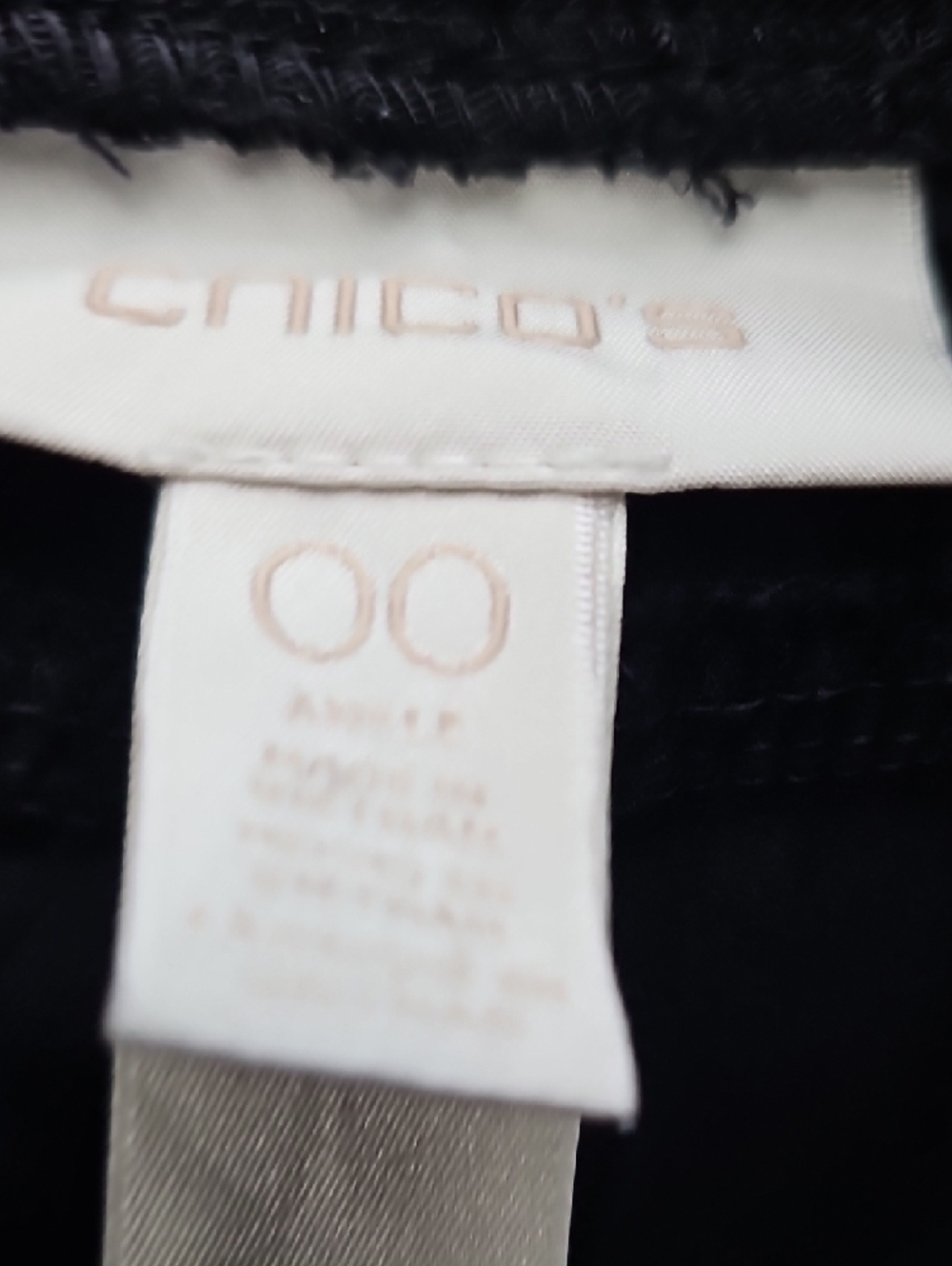 Chico's Black Zip-Pocket Trousers - Picture 4 of 6